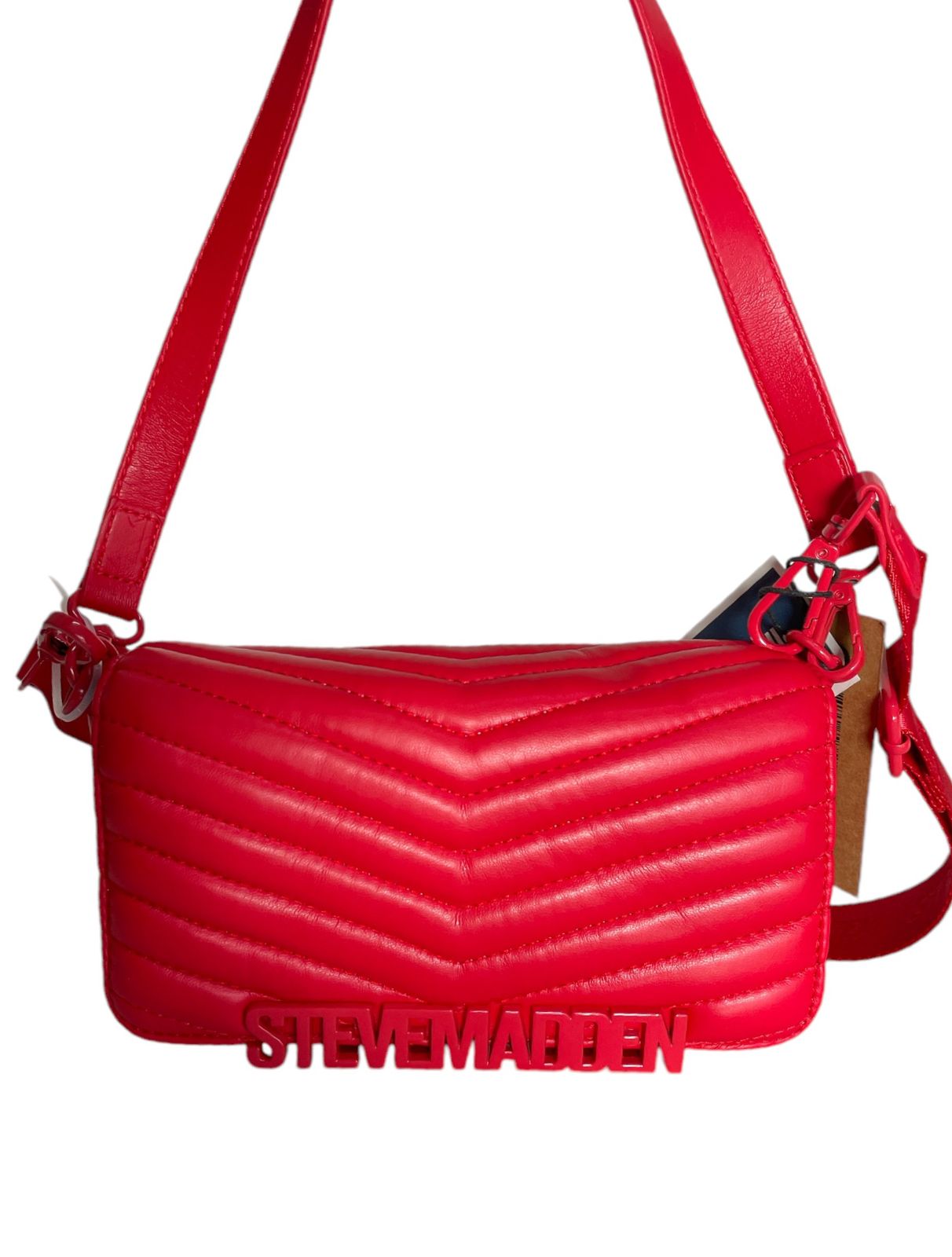 Bolsa Roja Steve Madden con Diseño Acolchado y Monedero - Correa Ajustable